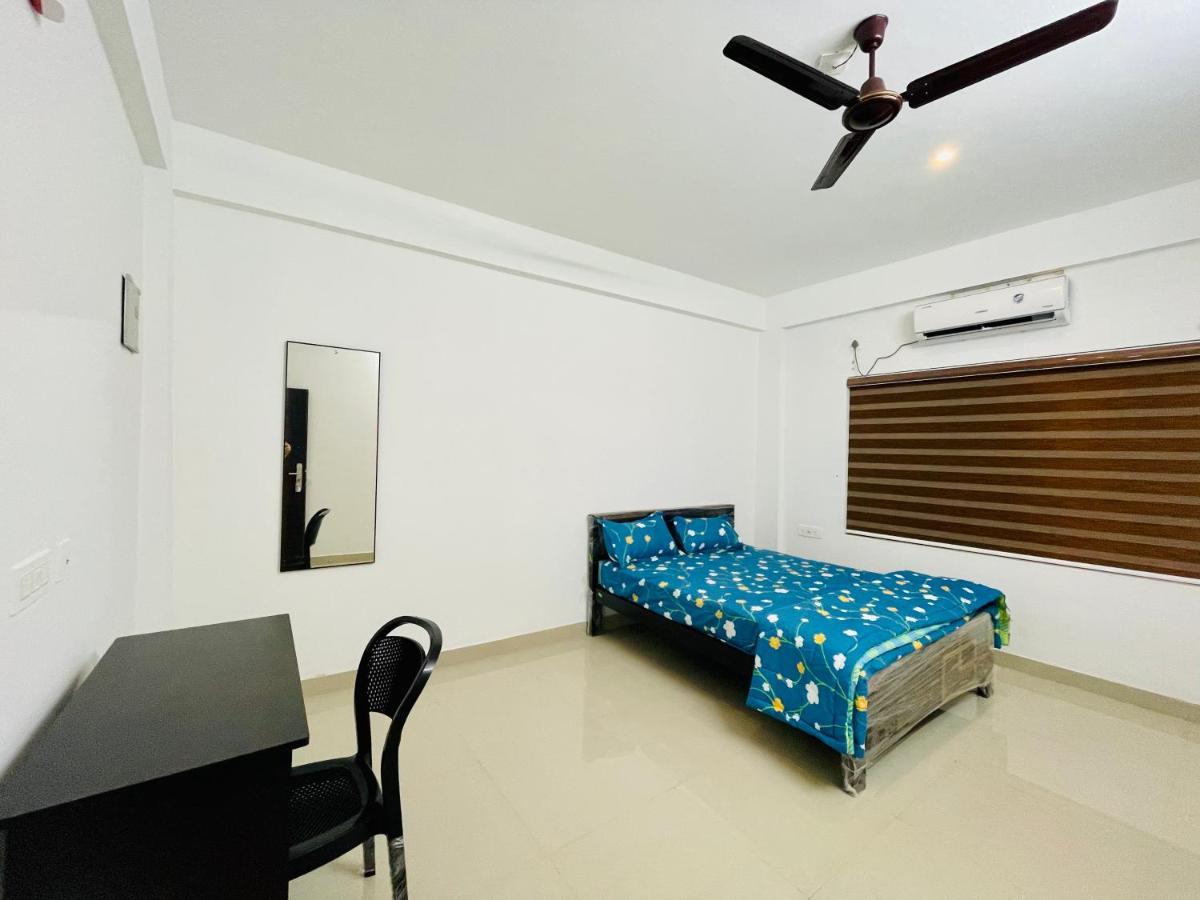 ホテル Highland Residency Attappādi エクステリア 写真
